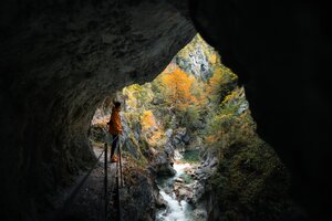Ausblick Tiefenbachklamm im Herbst | © Alpbachtal Tourismus | Long.Explorer Long Nong Huang