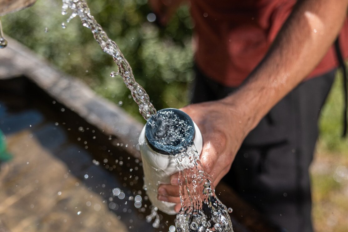 Brunnen bei Hösljochkapelle Alpbach | © Hannes Sautner Shootandstyle