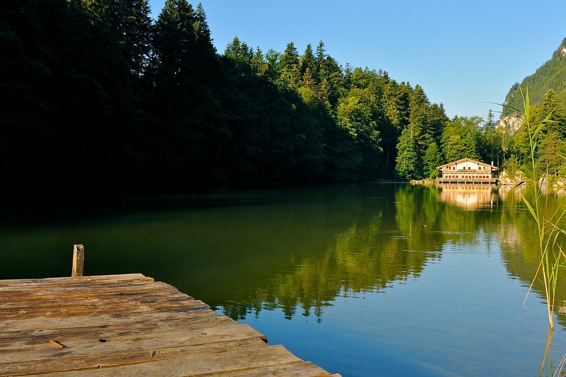 The idyllic Berglsteiner Lake in Breitenbach | © Bernhard Berger