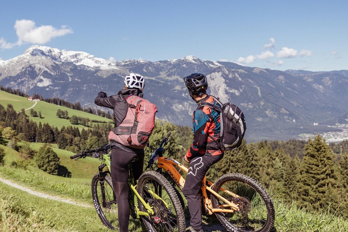 Traumhafte Aussicht bei der e-Bike Genusstour | © Maximalgrafik