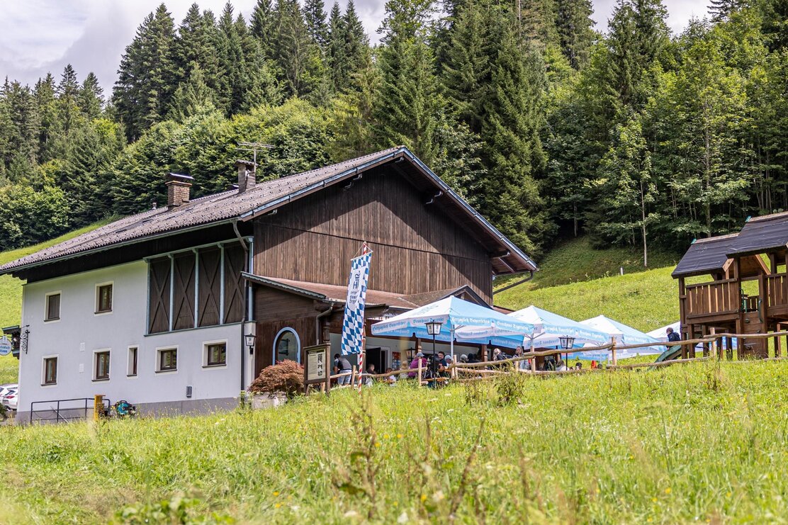 Jausenstation Tiefenbachklamm im Juli