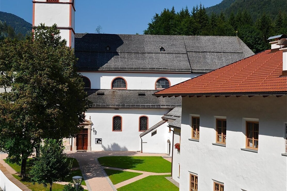 Basilika Mariathal Sommer
