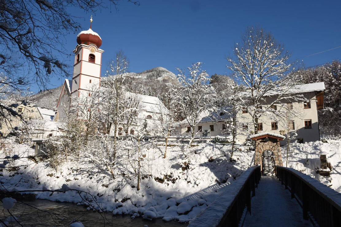 Basilika Mariathal im Winter | © Bernhard Berger