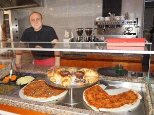 Pizzeria Vesuvio Theke | © Vesuvio