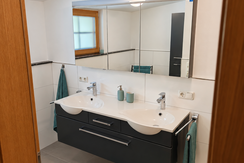 Holiday_Apartment_Sterzenhof_Bathroom1