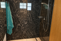 Holiday_Apartment_Sterzenhof_Bathroom_Shower