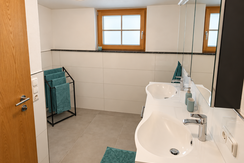 Vacation Apartment_Sterzenhof_Bathroom_Overall