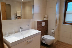 Vorderbrandach_Reith i.A._Alpbachtal_Badezimmer