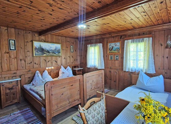 Brach Alm_Hütte_Alpbachtal_Kundl_Schlafzimmer