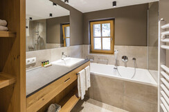 alpbach_lodge1_badezimmer