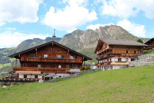 Haupt- und Gästehaus | © Gasthof Roßmoos