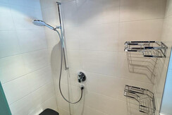 Dusche_Bergblick_alpbachtal