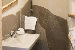 Apartment_ Galtenberg_ Badezimmer_ Rosenhof