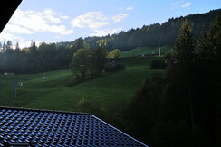 Aussicht Dachgeschosswohnung zum Schilift