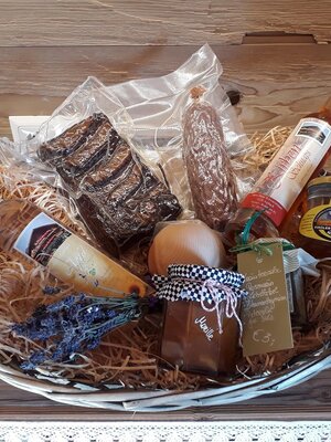 Hofeigene Produkte | © Fam. Schwarzenauer