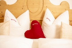 app.5_alpbach_2bis5_pers_alpbach_bergwald