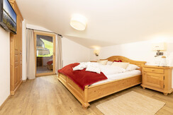 app.5_alpbach_2bis4_pers_elternschlafzimmer