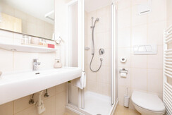 2_badezimmer_bergwald_alpbach_app_5