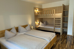 Appartement 2 "Alpen Blick"  1x 4-Bettzimmer