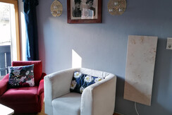 Josefine und ihr Kavalier_Wohnzimmer_Alpbachtal