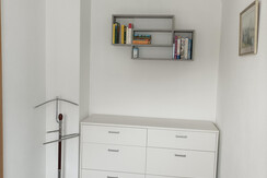 innergreit_alpbachtal_Schlafzimmer_Kommode