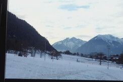 Blick aus dem Fenster auf Gondelbahn