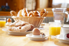 Kruckenhaus Ferienwohnung Frühstück