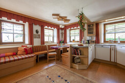 Kruckenhaus Ferienwohnung geräumige Küche