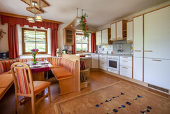 Kruckenhaus Ferienwohnung Küche mit Essbereich