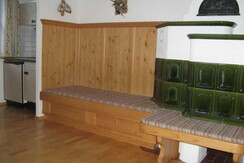 Hinterbrandach_Reith i.A._Alpbachtal_Kachelofen