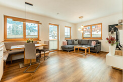 1_Lehenhof_Alpbach_Erdgeschoss_Wohnung1_Wohn-Esszi
