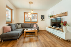 2_Lehenhof_Alpbach_Erdgeschoss_Wohnung1_Wohn-Esszi