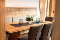 Ferienwohnungen_Lehenhof_Dachgeschoss_Galtenbergbl