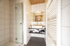 Badezimmer Comfort Doppelzimmer für 3 Personen