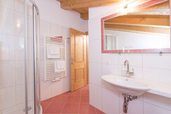 Apartment 4 - Badezimmer