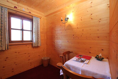 Tisch Zimmer Naschberg