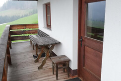 Eingangsbereich mit Balkon