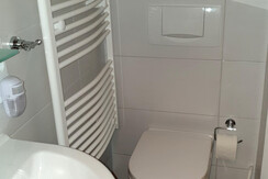 WC 2 mit Dusche Untergeschoss