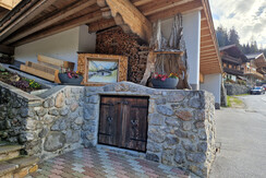Haus Frei-Nagele_Alpbachtal_vor dem Haus