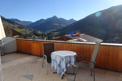 Großer Balkon mit herrlicher Aussicht!