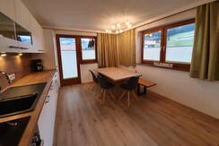 Appartement Tirol livingroom