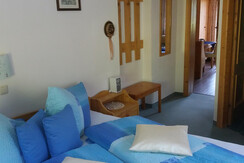 Schlafzimmer MIT BALKON