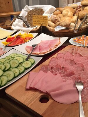 Frühstück speck und wurst | © Haus Sonnwend