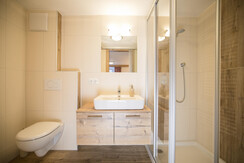 Hochmuthhof-Fewo1Bad