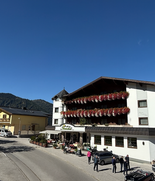 Hotel Frontseite - neu 2025