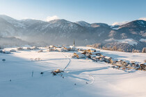 Brandenberg_Dorf_Winter_2023_Alpbachtal-Tourismus_