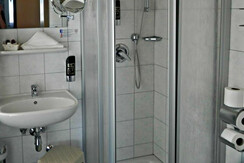 Sonnhof-Familienzimmer DU/WC