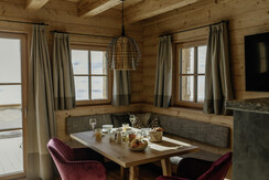 hygnachalets_alpbachtal_wiesenspachalet