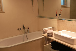 bath tub and wash basin