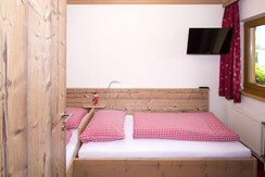 Greil-Appartement_Schlafzimmer-1_Landhaus-Greil_Re